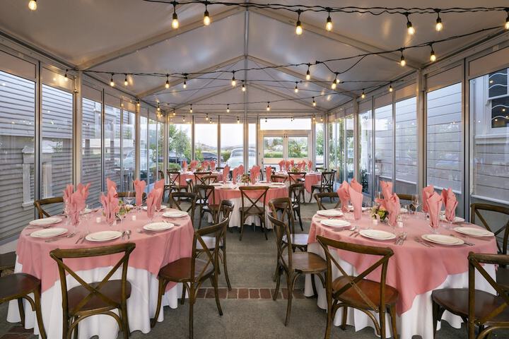 Banquet hall