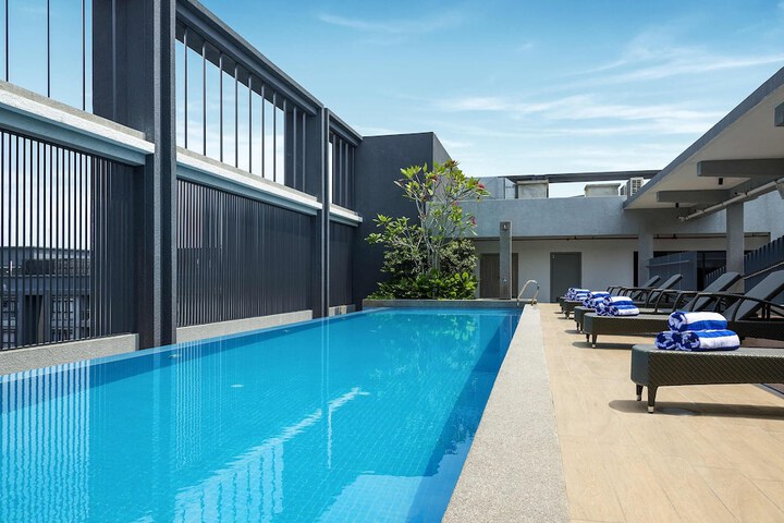 Pool 27 of 53