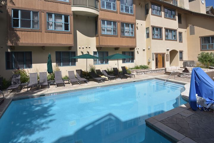 Pool 17 of 36