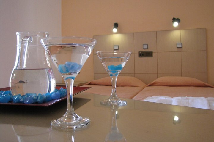 Room 3 of 56