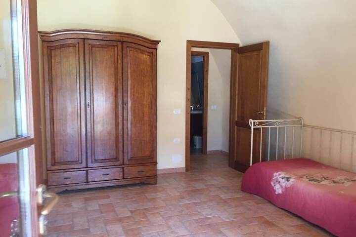 Room 42 of 62