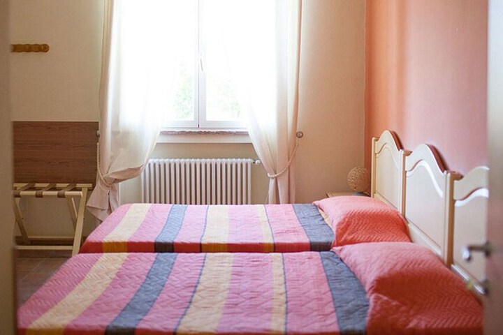 Room 8 of 31