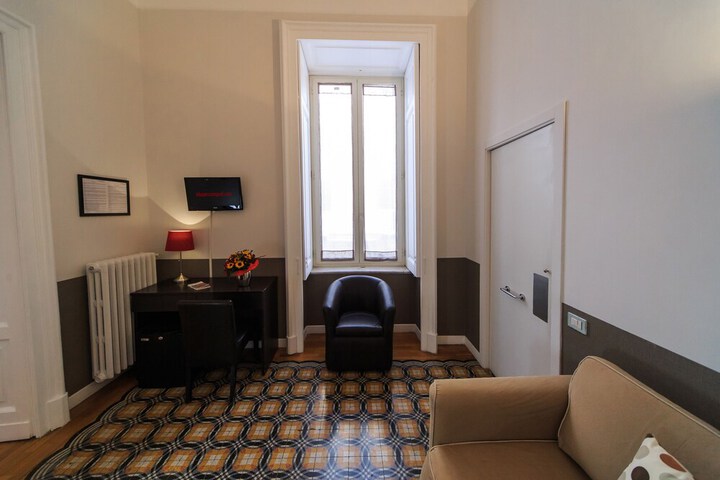 Room 15 of 30
