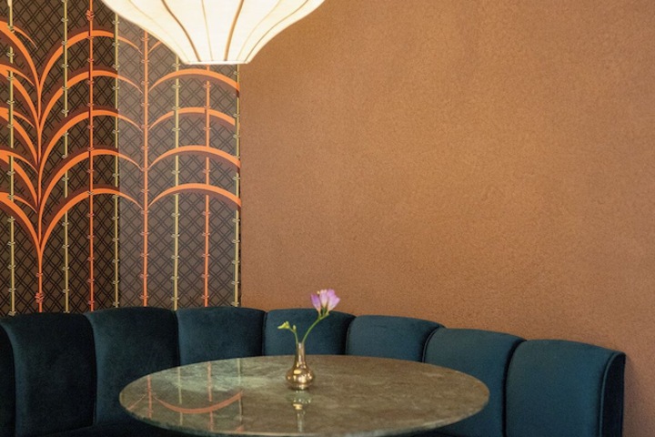 Lounge 81 of 88