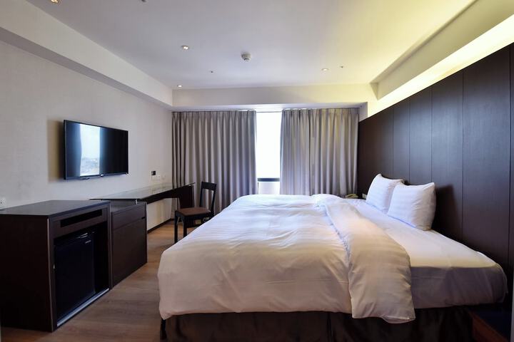 Room 17 of 57