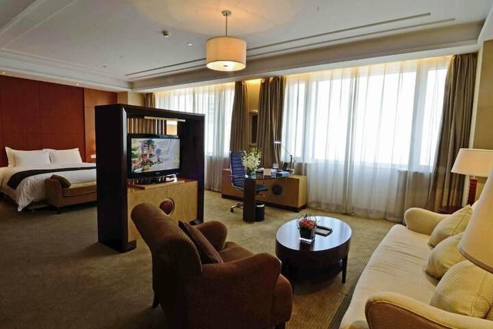 Room 21 of 61