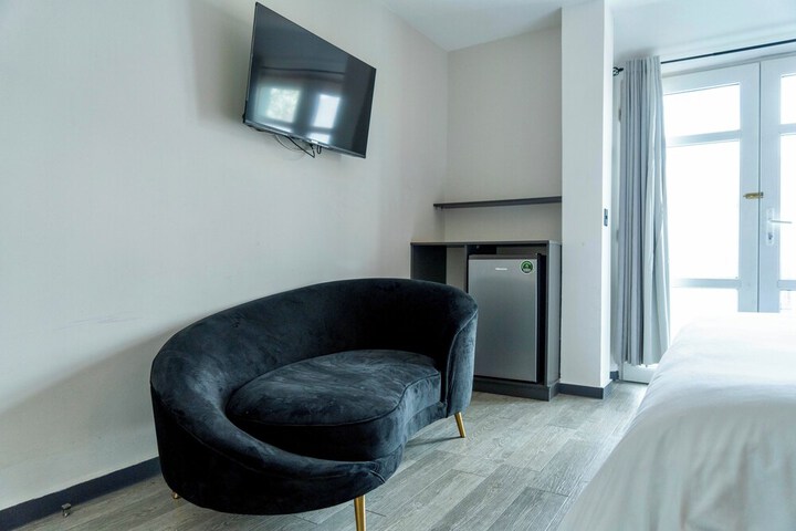 Room 15 of 46