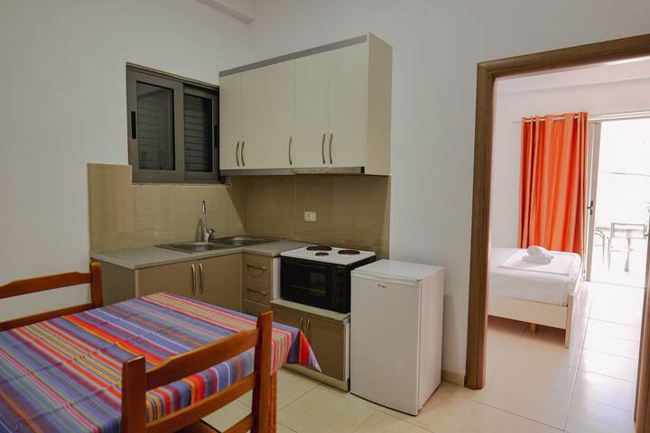 Room 3 of 111