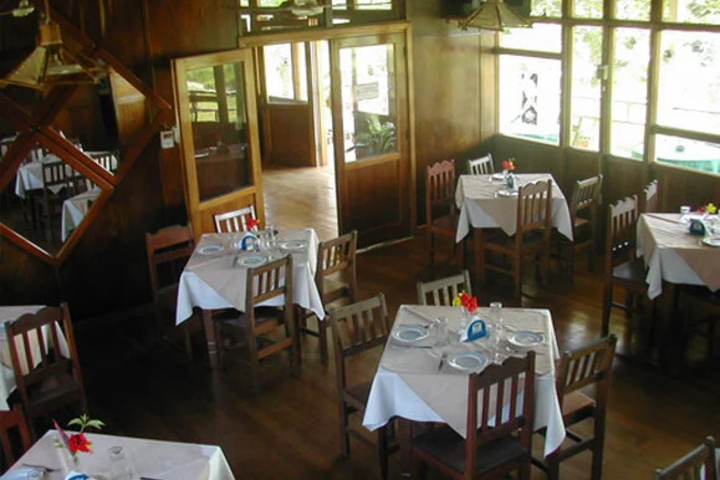 Dining 6 of 6