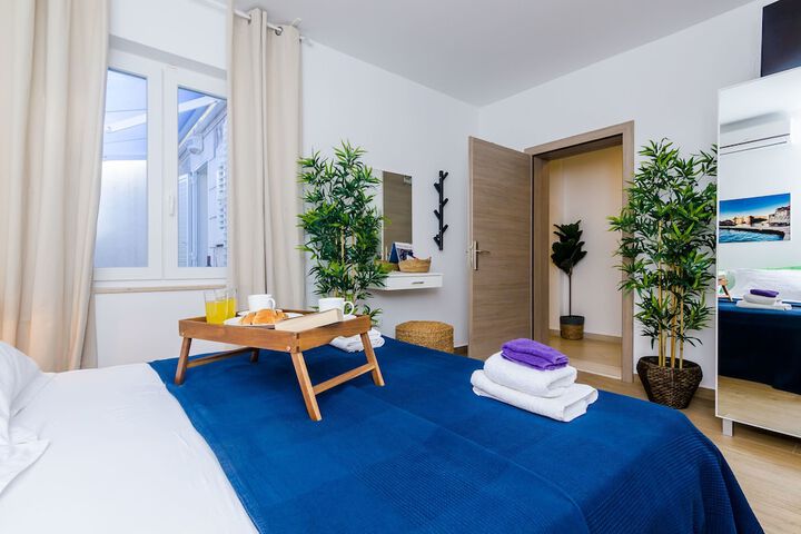 Room 21 of 52