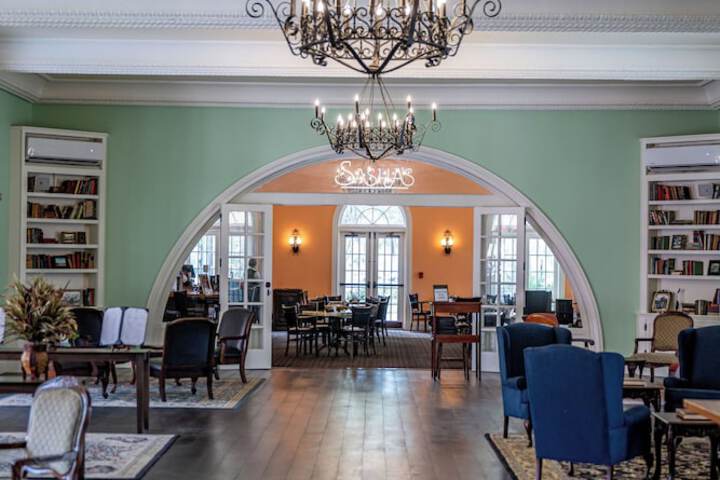 Hotel Interior 16 of 117