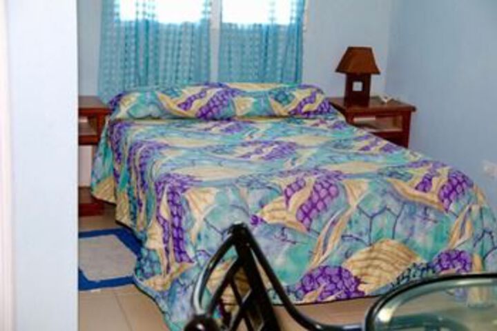 Room 9 of 21