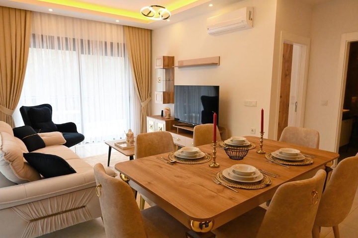 Room 3 of 18