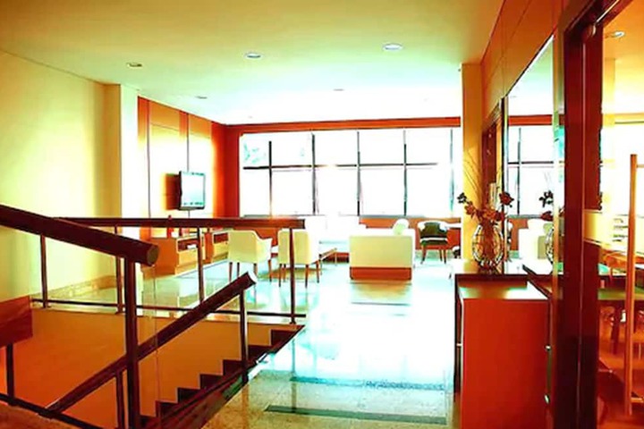 Lobby Photos