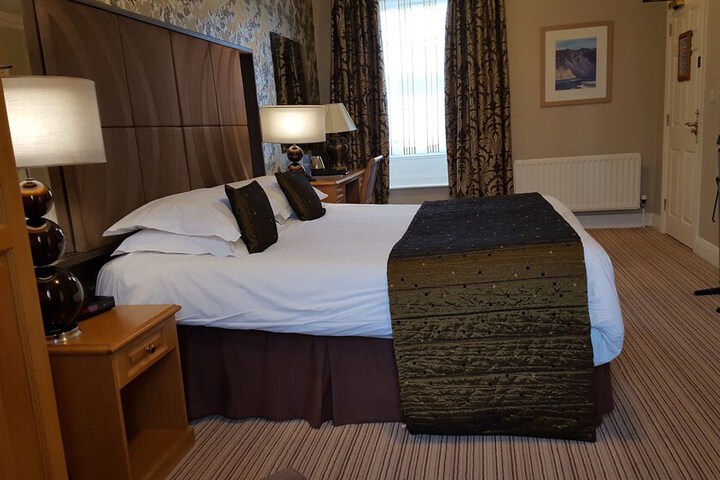 Room 5 of 88