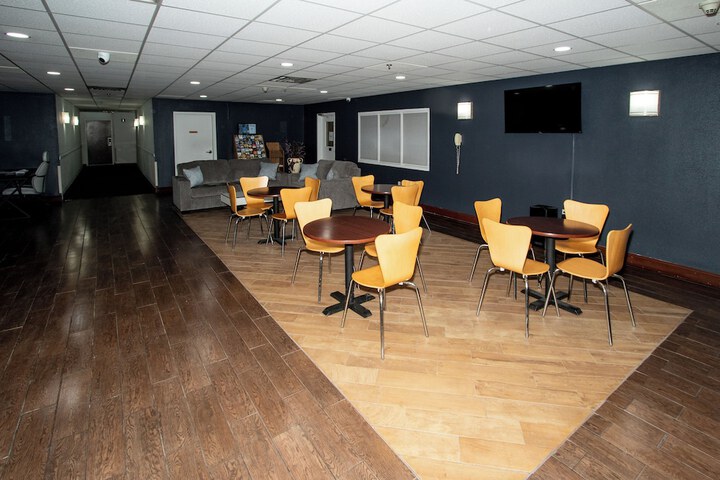 Hotel Interior 10 of 29