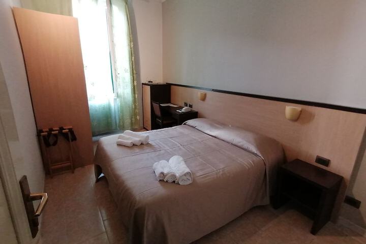 Room 20 of 64