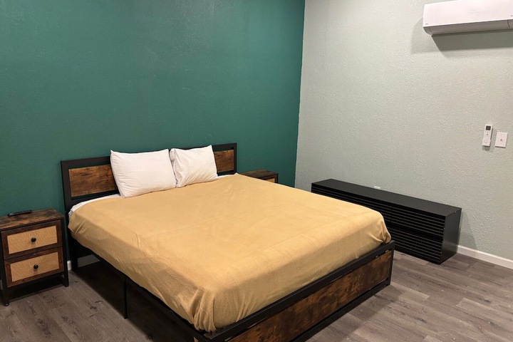 Room 16 of 45