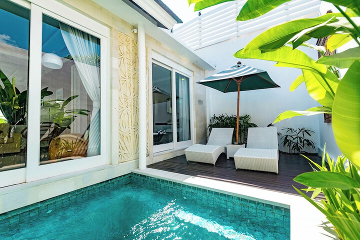 Pool Hotel