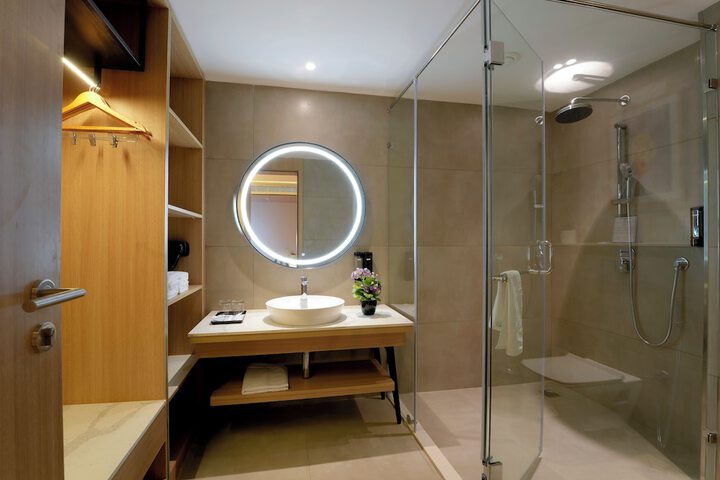Room 19 of 24
