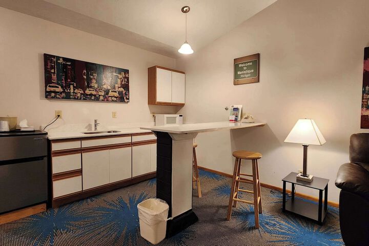 Room 49 of 80