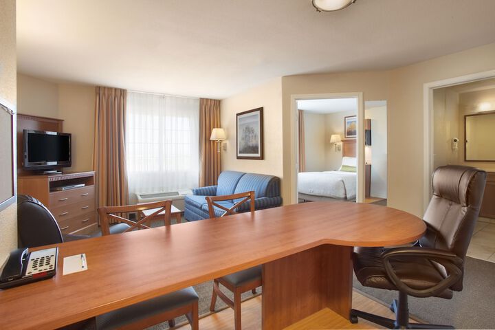 Room 2 of 39