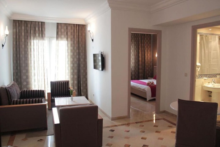 Room 12 of 31