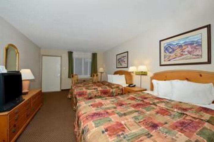 Room 12 of 23