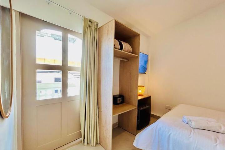 Room 2 of 45