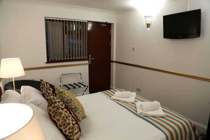 Room 15 of 69