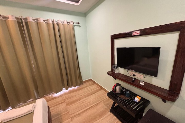 Room 13 of 45