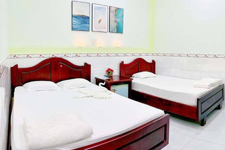 Room 18 of 108