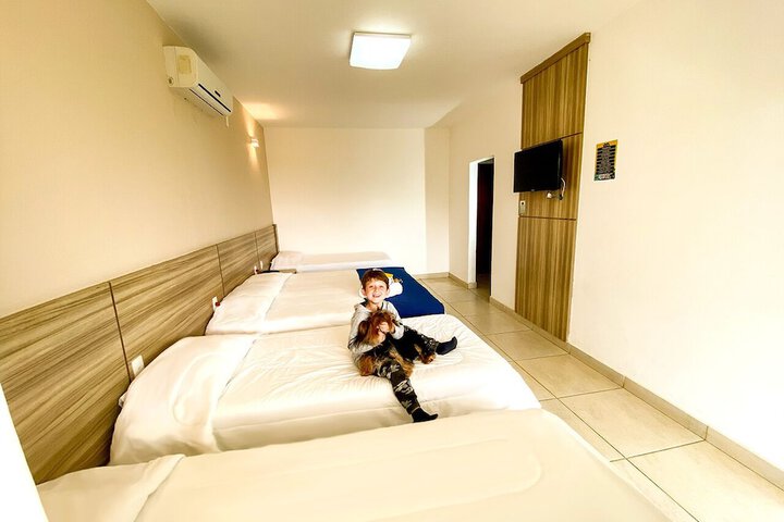 Room 32 of 145