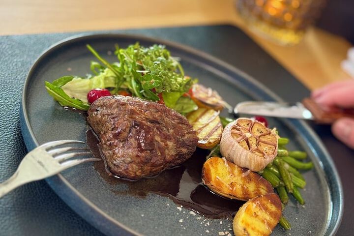 Dining 56 of 61