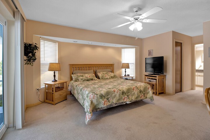 Room 3 of 48