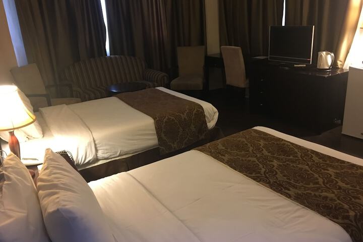 Room 3 of 17