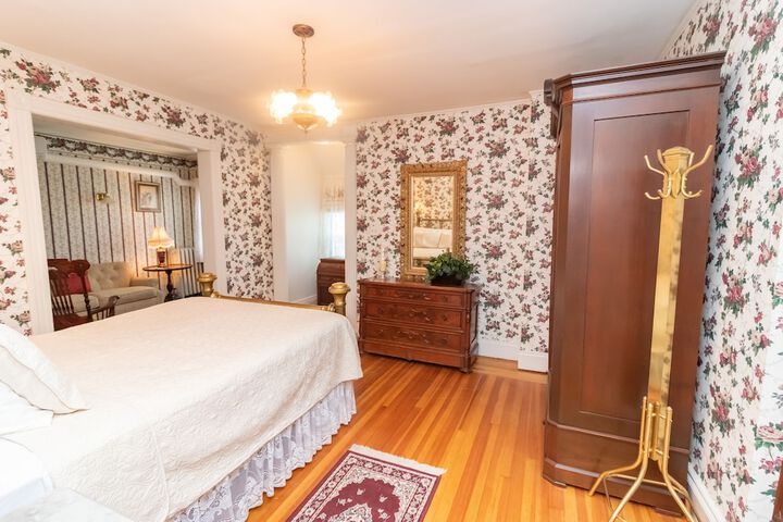 Room 5 of 41