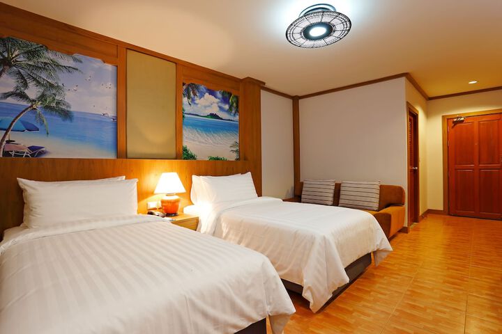 Room 14 of 112