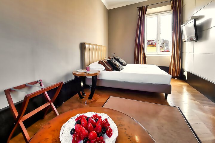 Room 25 of 70