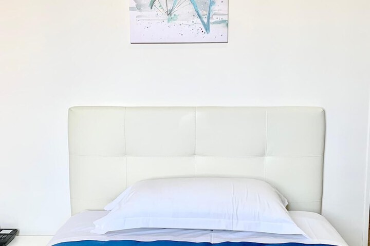 Room 6 of 31