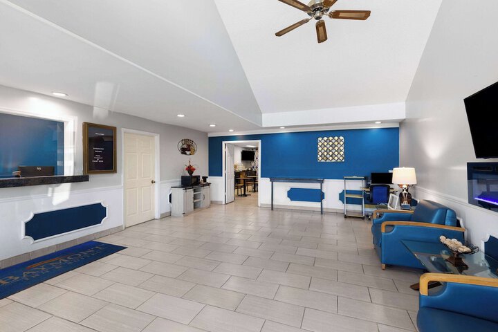 Hotel Interior 4 of 30