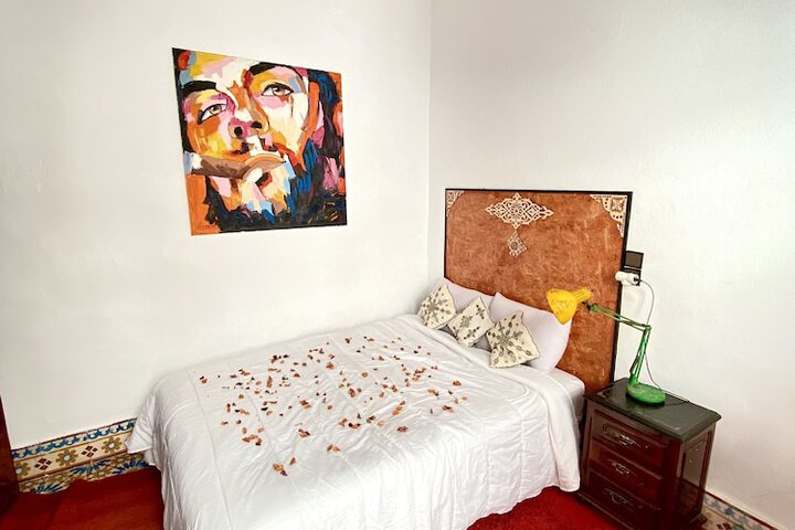 Room 14 of 32