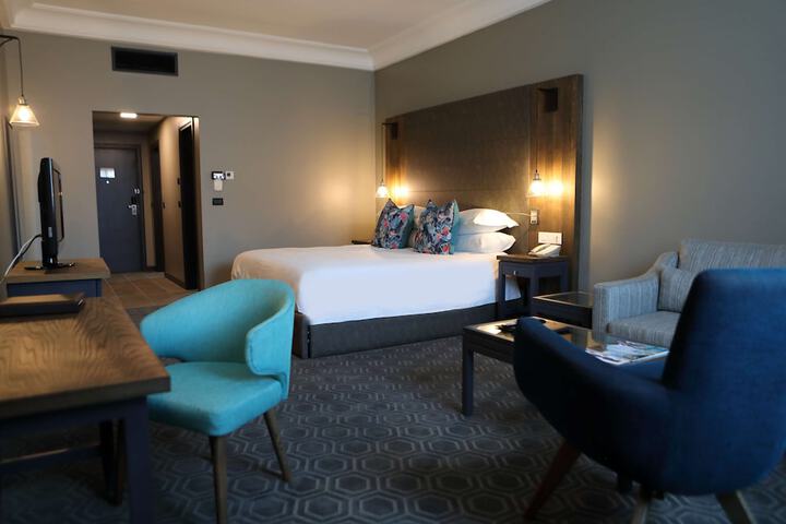 Room 12 of 64