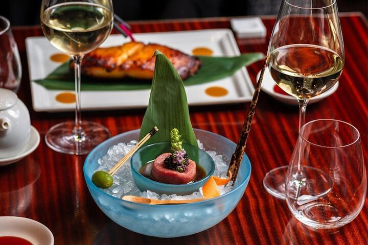 Dining 162 of 261