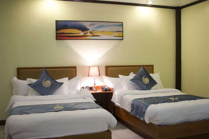 Room 10 of 87