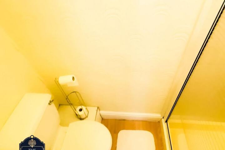 Room 35 of 49