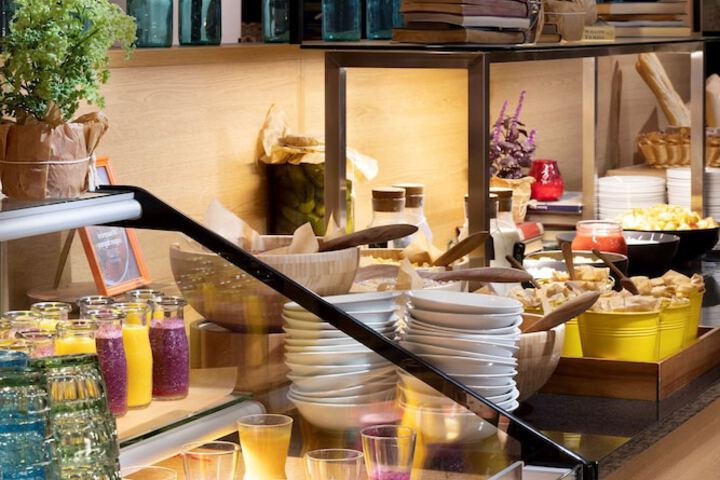 Breakfast/Coffee Service 44 of 74