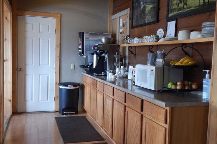 Hotel Interior 4 of 36