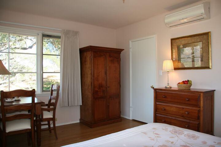 Room 3 of 81