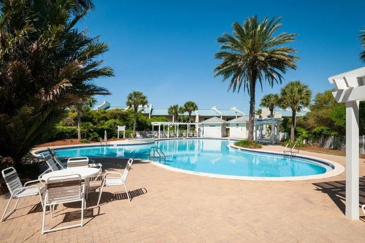 Pool 16 of 22